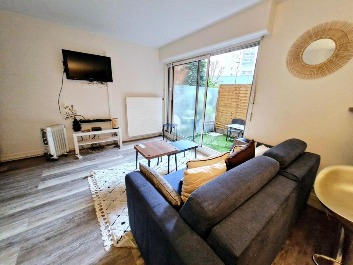 Bel Appartement Parisien Luaran gambar