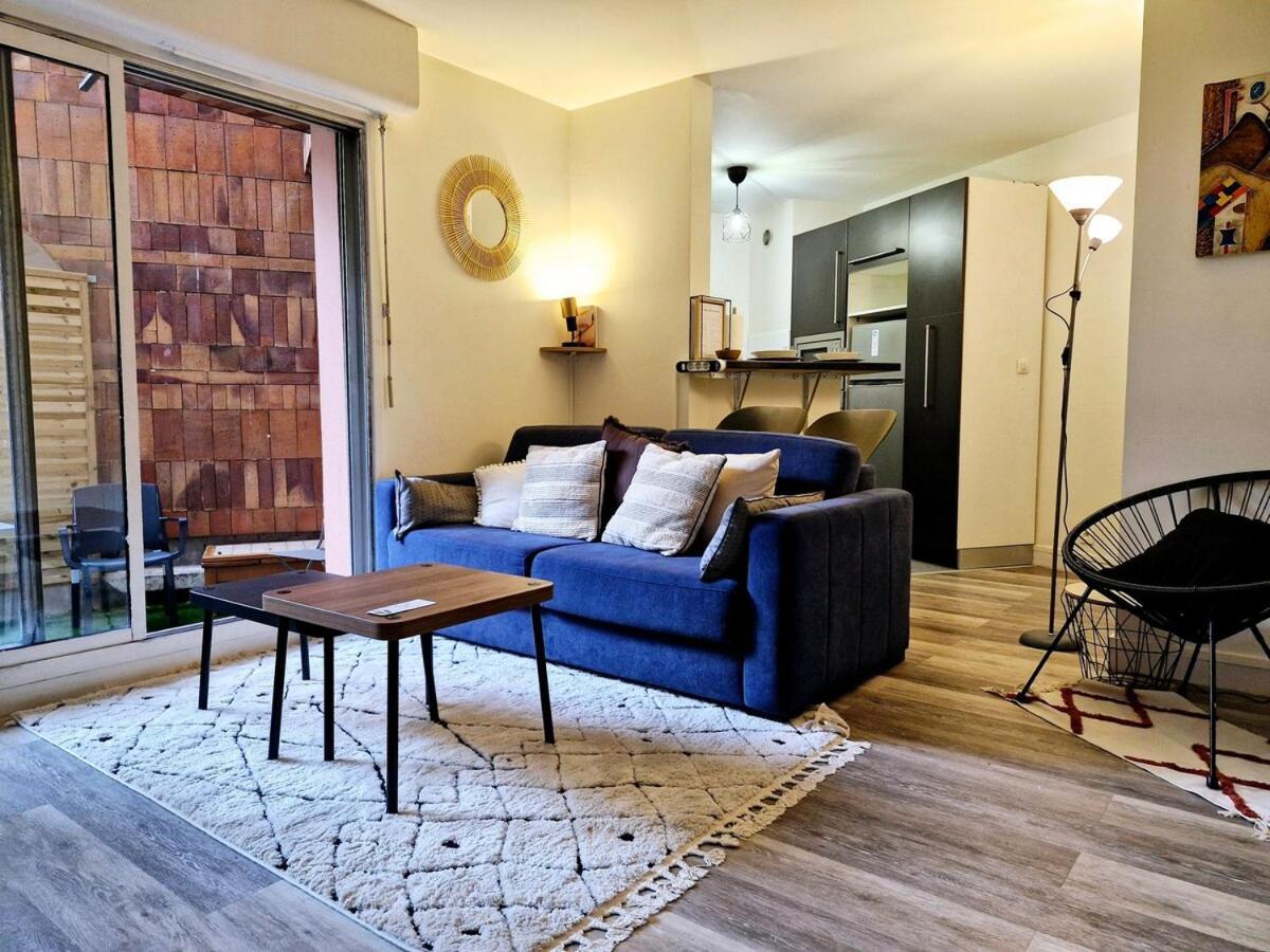 Bel Appartement Parisien Luaran gambar